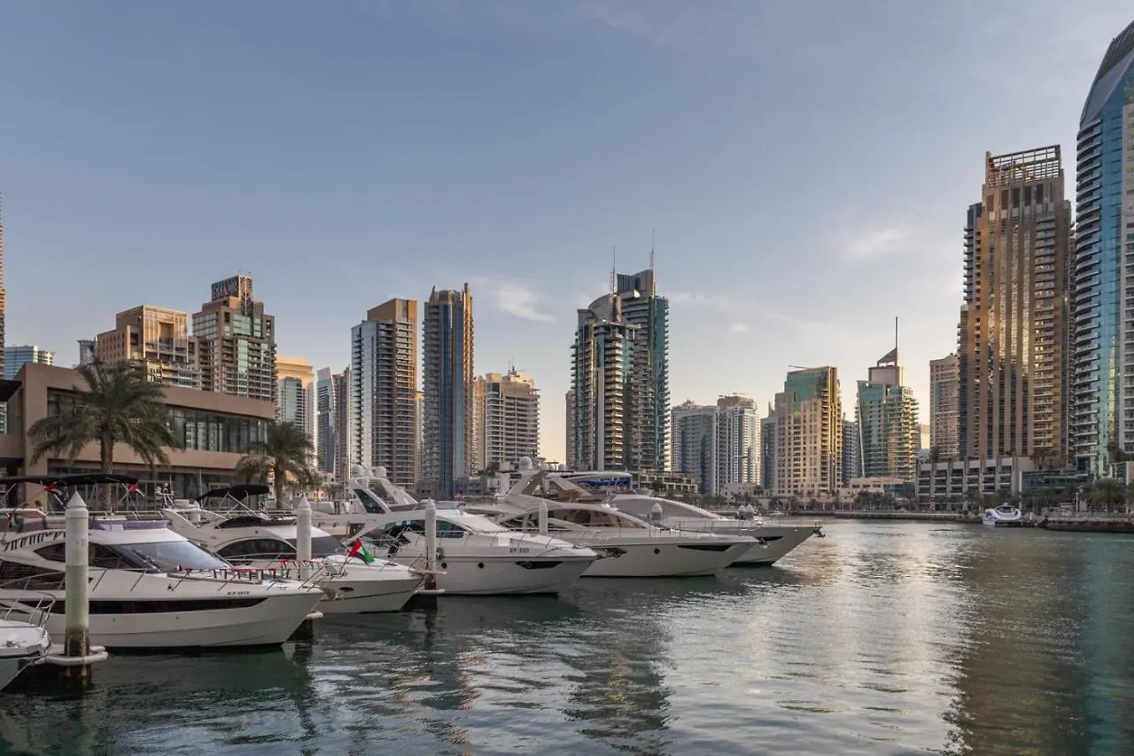 Frank Porter - Emirates Crown Tower Dubaj Apartman