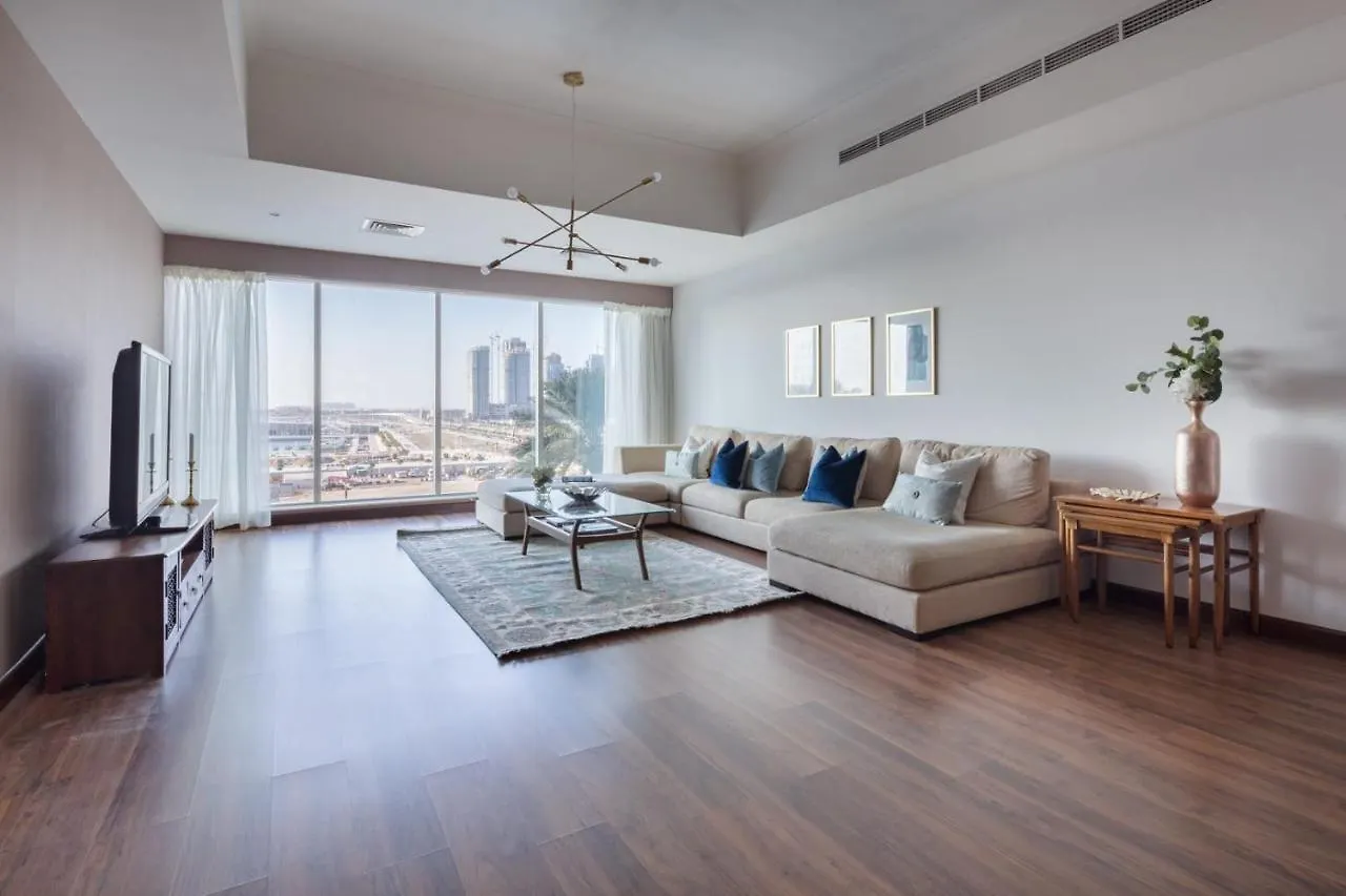 Frank Porter - Emirates Crown Tower Dubaj